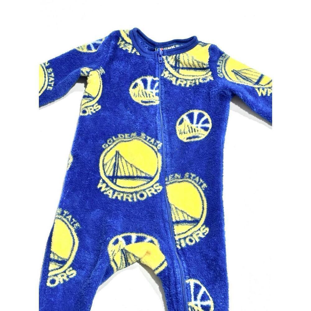 UNK Toddler Sleeper Golden State Warriors Blue and Yellow Basketball Pajamas 12M - Picture 5 of 9